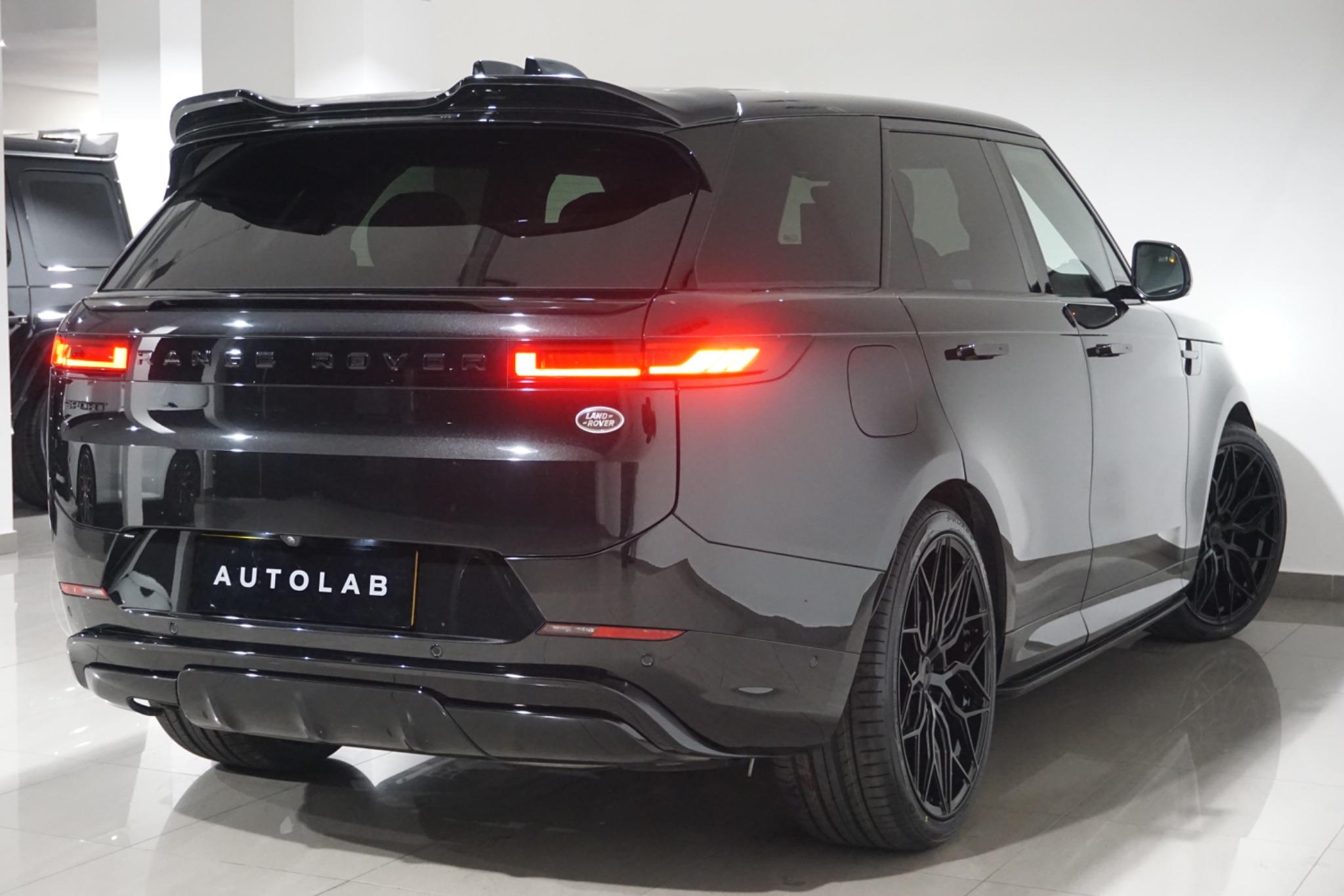 Land Rover Range Rover Sport 3.0 D300 MHEV Dynamic SE Auto 4WD Euro 6 (s/s) 5dr